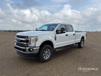 2022 Ford F-350 XLT 4x4 Crew Cab Pickup
