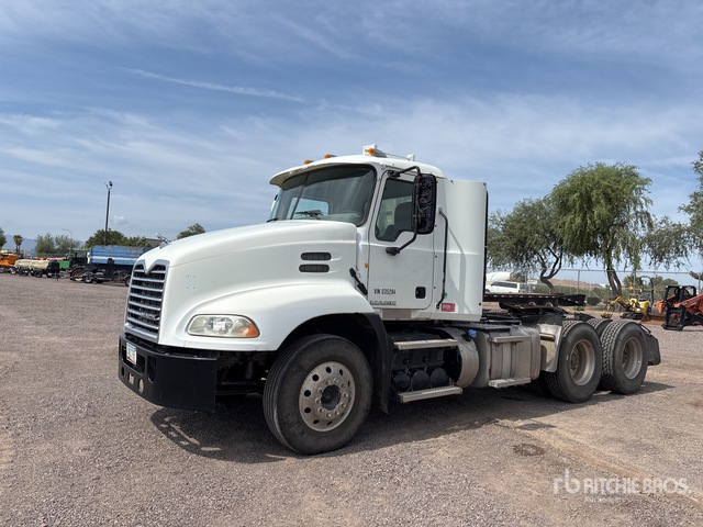 2013 Mack CXU613 6x4 T/A Day Cab Truck Tractor