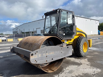 2006 JCB VM132 Smooth Drum Compactor