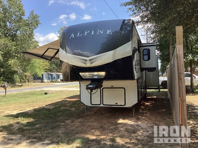 2022 Keystone Alpine 3910 43 ft T/A Travel Trailer