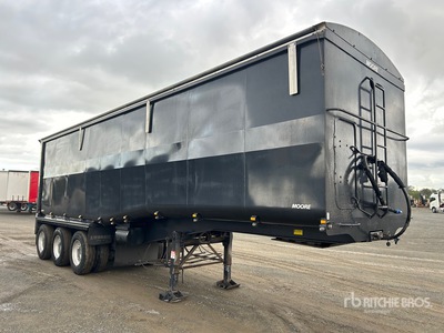 2021 Moore 9.9 m Tri/A Step Deck Remolque banera