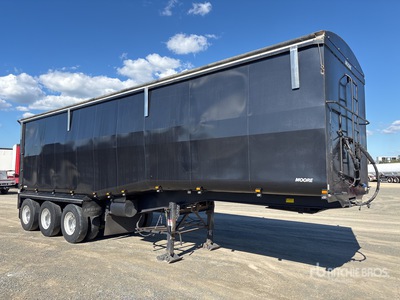 2021 Moore 9.9 m Tri/A Step Deck End Dump Trailer