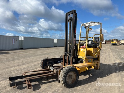 2005 Moffett M7 35.3W 3500 kg 3x3 Truck Mounted Forklift