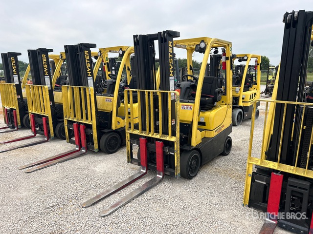 2023 Hyster S30FT 2750 lb Cushion Tire Forklift