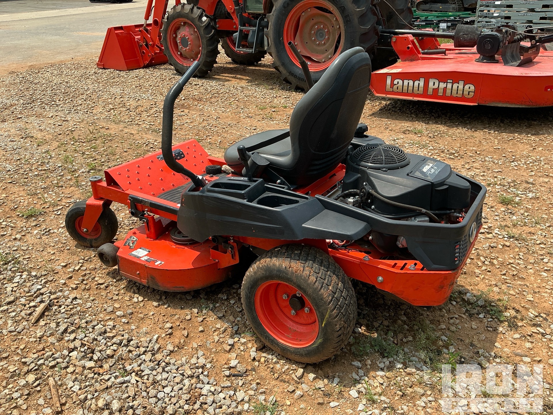 2021 Kubota Z231KW-42 Zero-Turn Lawn Mower in Huntsville, Alabama