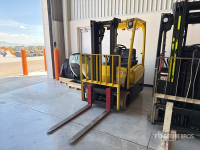 2017 Hyster J30XNT 3000 lb Montacargas / Carrelli Elevatori Elettrici