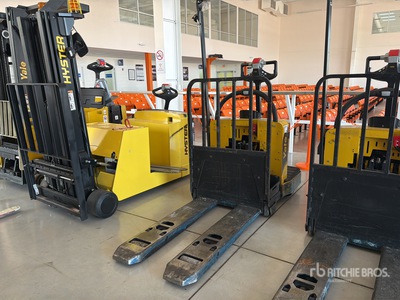 2017 Yale MPE060LVGN24T2748 6000 lb Montacargas de Patin / Gato de bandeja