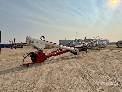 2016 Wheatheart 13 in x 116 ft Grain Auger