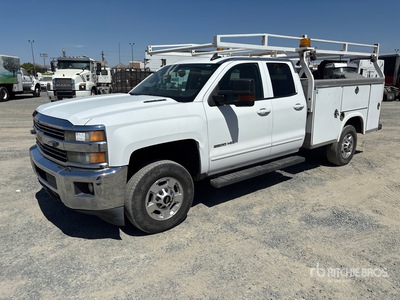 2015 Chevrolet Silverado 2500HD 4x2 Extended Cab Utility Truck