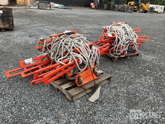 (2) COMAR / Mark / 1 Pilot Ladders