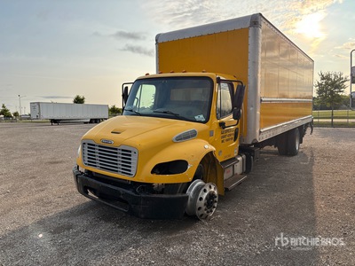 2019 Freightliner M2 106 4x2 شاحنة فان