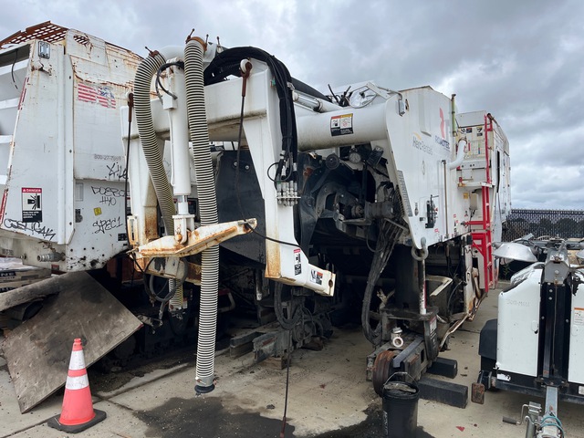 2020 Roadtec RX-700E Tracked Cold Planer (Inoperable)