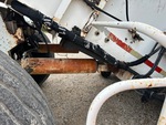 Chassis with Mecanismo de elevación y descenso