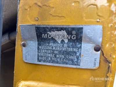 Mustang 910 Skid Steer Loader
