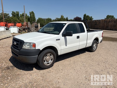 2007 Ford F-150 XL 4x2 Extended Cab Pickup