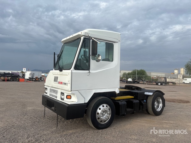 2018 Kalmar Ottawa T2 4x2 Spotter Truck
