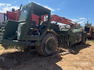 2007 Cat 613CII 6000 gal 4x4 Vagón transportador de agua