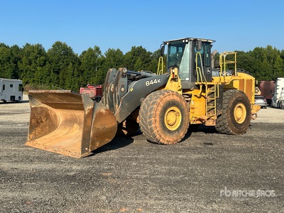 2010 John Deere 844K Ładowarka kołowa