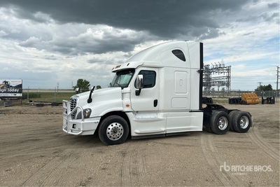 2017 Freightliner Cascadia 125 6x4 T/A Sleeper Truck Tractor