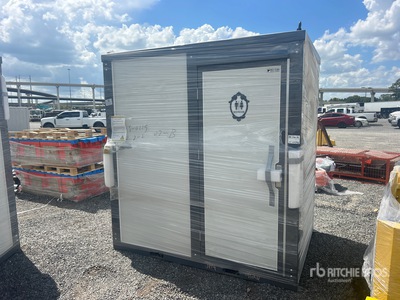2026 Bastone 110V 7 ft x 5 ft Type A1 Bano portatil (Unused)