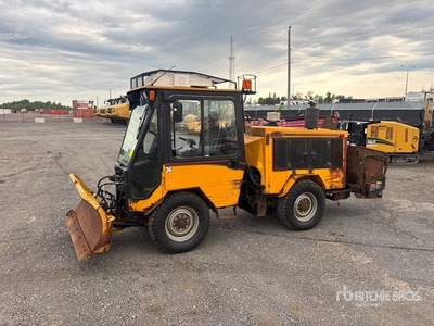 2010 Trackless MT6 Municipal Tractor