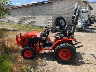 2023 Kubota B2601HSD-1 4WD Utility Tractor (Inoperable)