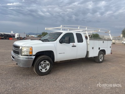 2011 Chevrolet 2500 4x2 Extended Cab Utility Truck