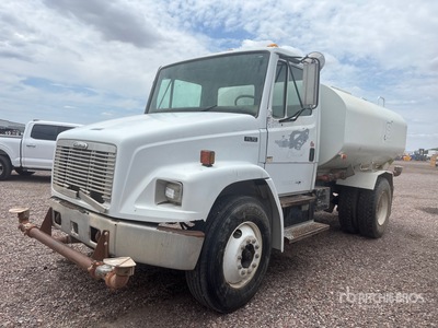 1999 Freightliner FL70 2000 gal 4x2 Water Truck (Inoperable)