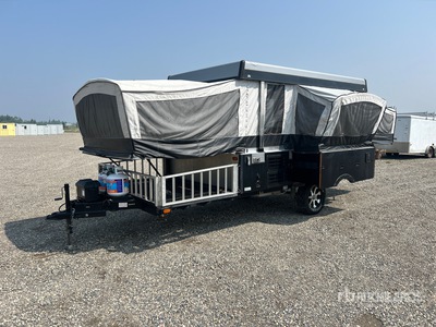 2013 Sommerset Evol 17 ft 6 in S/A Tent Travel Trailer