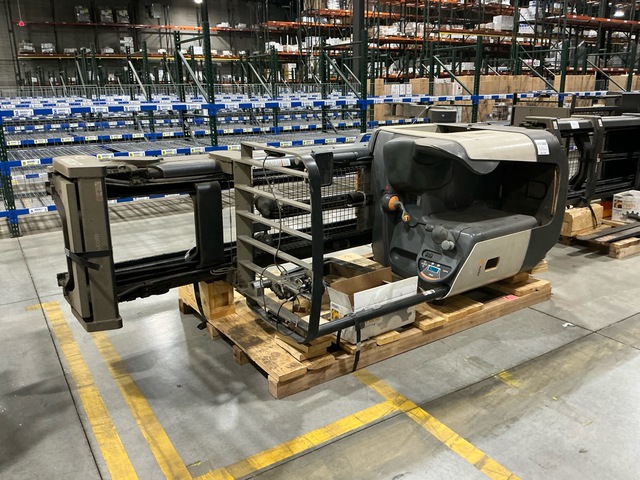 2016 Crown RR5725-45 4500 lb Reach Truck