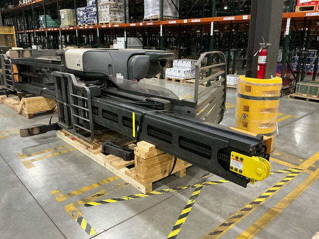 2011 Crown RM6095S-45 4500 lb Reach Truck