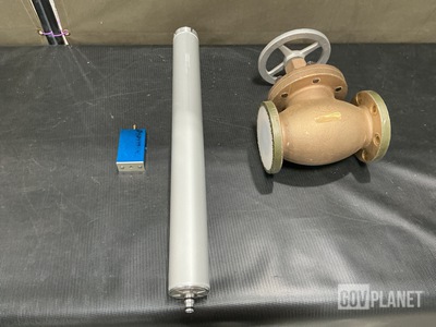 (1) Vent Valve, (4) Filter Elements & Assorted Items