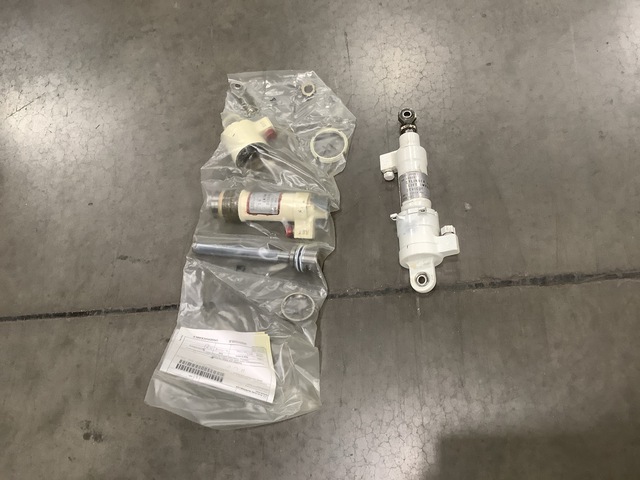 (8) Woodward 3U3251-1 Actuating Cylinder Assemblies