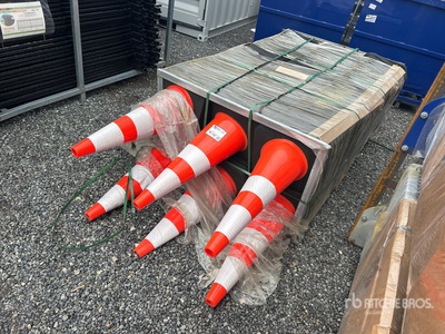 Quantity of (250) 2026 Greatbear Safety Highway Cônes d'autoroute (Unused)