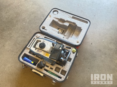Sokkia DX205AC Tracking Robotic Total Station
