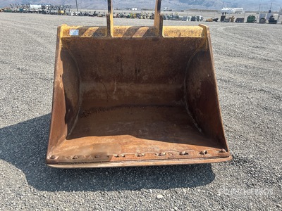 Cleanup Excavator Bucket