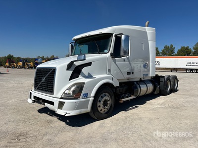 2015 Volvo VLN630 6x4 T/A Sleeper Truck Tractor