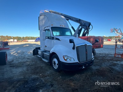 2019 Kenworth T680 4x2 Day Cab Truck Tractor (Inoperable)