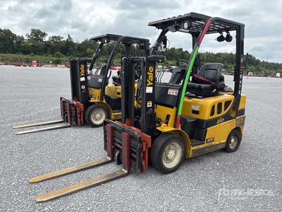 2016 Yale GC040LX 4000 lb Pneumatic Tire Chariot Élévateur