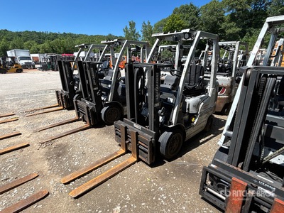 2013 Nissan MCP1F2A20LV 4000 lb Cushion Tire Forklift