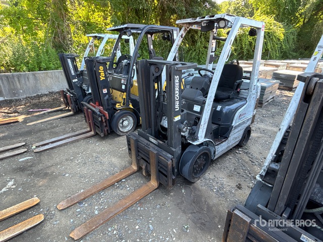 2013 Nissan MCP1F2A20LV 4000 lb Cushion Tire Forklift