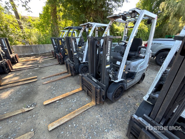 2013 Nissan MCP1F2A20LV 4000 lb Cushion Tire Forklift (Inoperable)