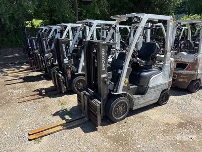 2013 Nissan MCP1F2A20LV 4000 lb Cushion Tire Wózek widłowy