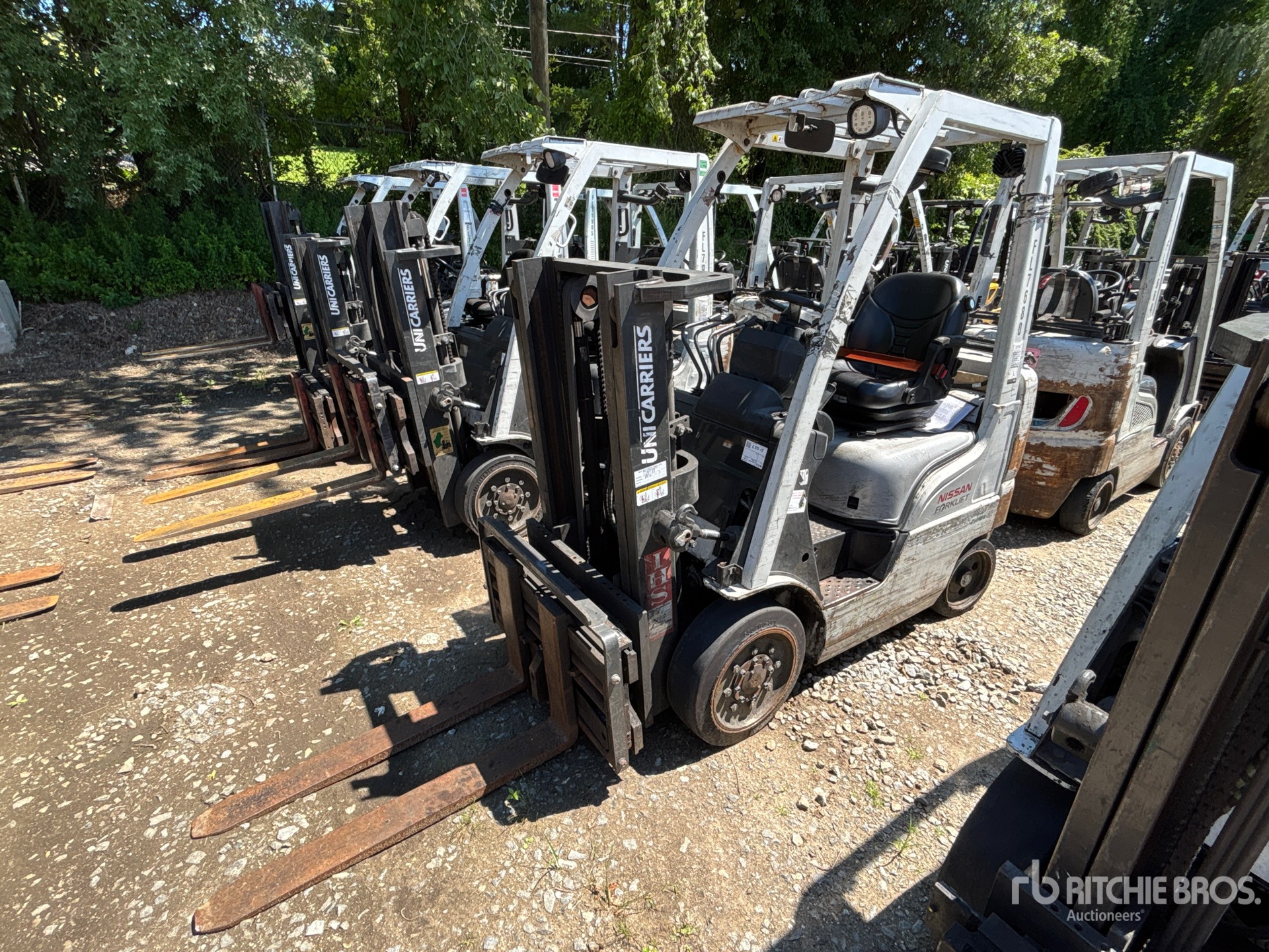 2013 Nissan MCP1F2A20LV 4000 lb Cushion Tire Forklift