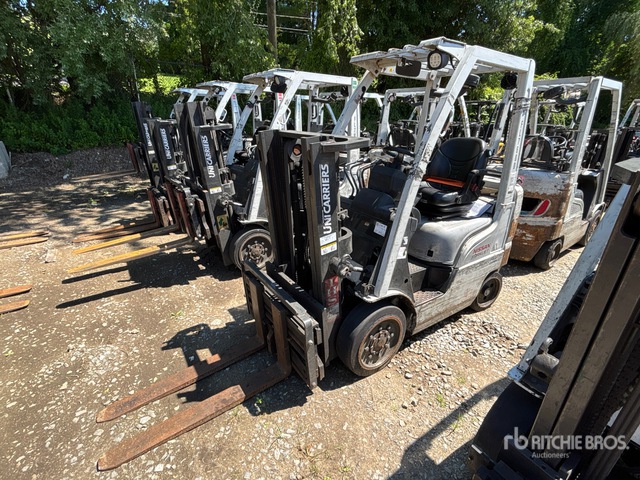 2013 Nissan MCP1F2A20LV 4000 lb Cushion Tire Forklift