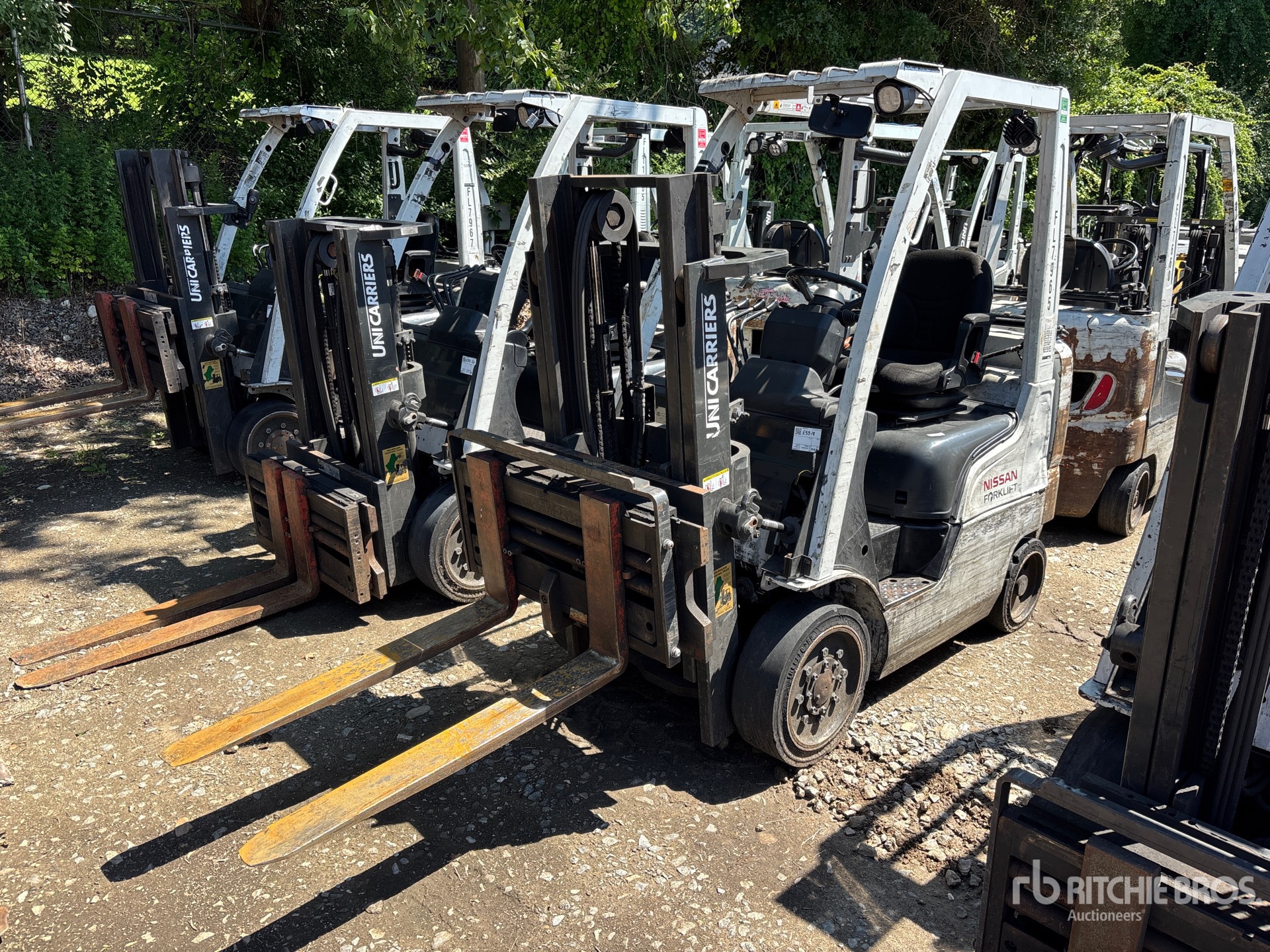 2013 Nissan MCP1F2A20LV 4000 lb Cushion Tire Forklift