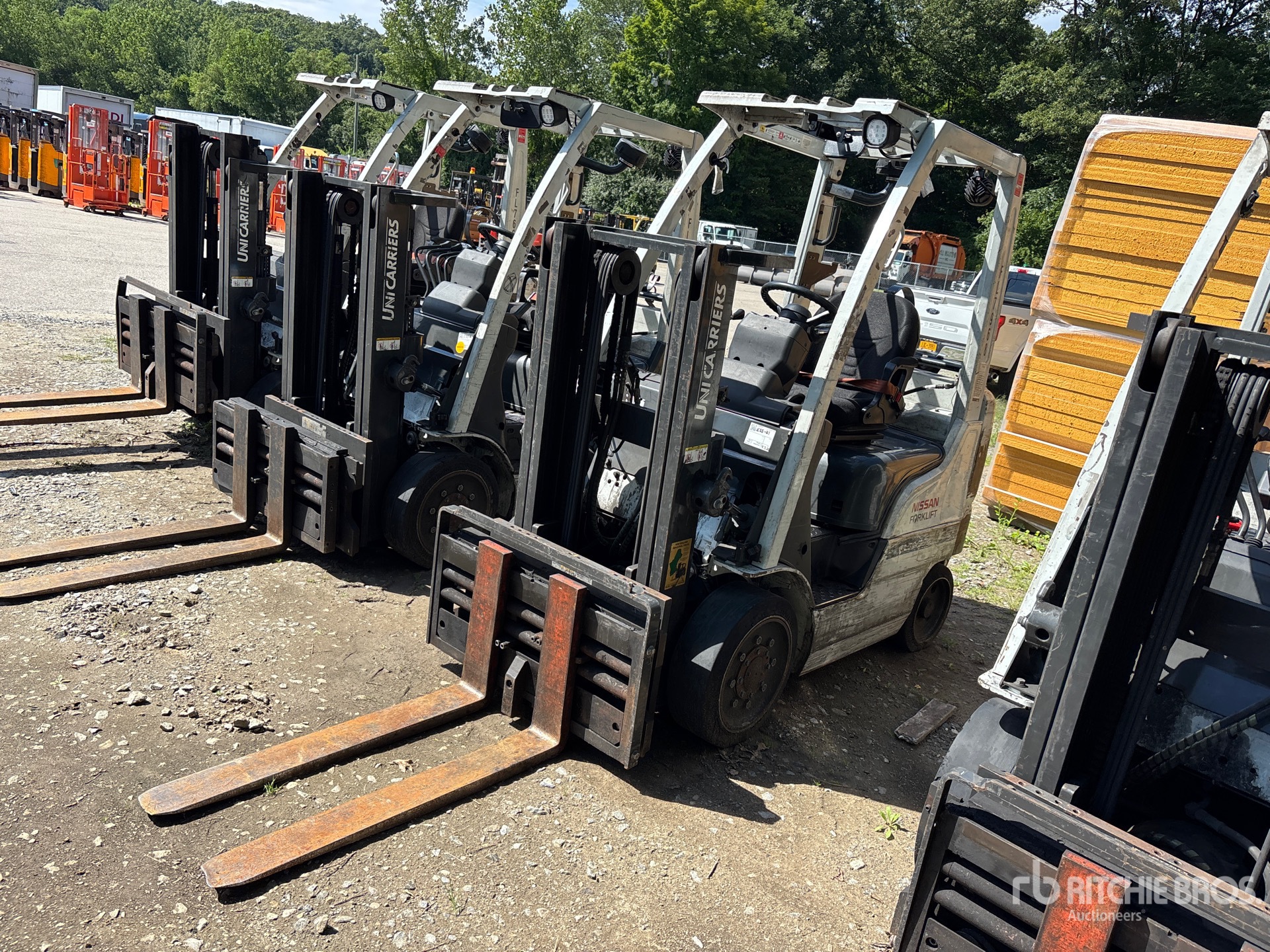 2013 Nissan MCP1F2A20LV 4000 lb Cushion Tire Forklift