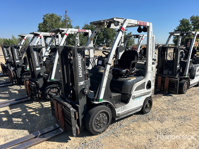 2015 Nissan CF40LP 4000 lb Cushion Tire Forklift