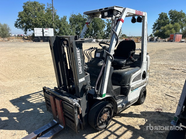 2015 Nissan CF40LP 4000 lb Cushion Tire Forklift