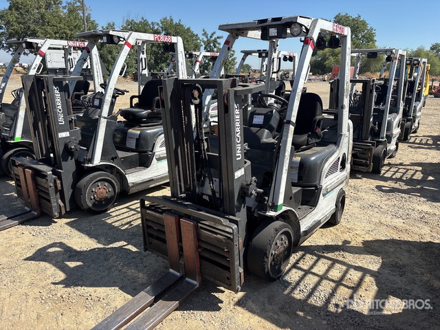 2015 Nissan CF40LP 4000 lb Cushion Tire Forklift